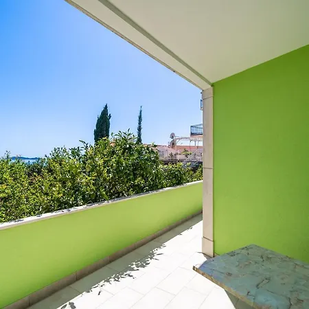 Green Paradise Mlini Exterior photo