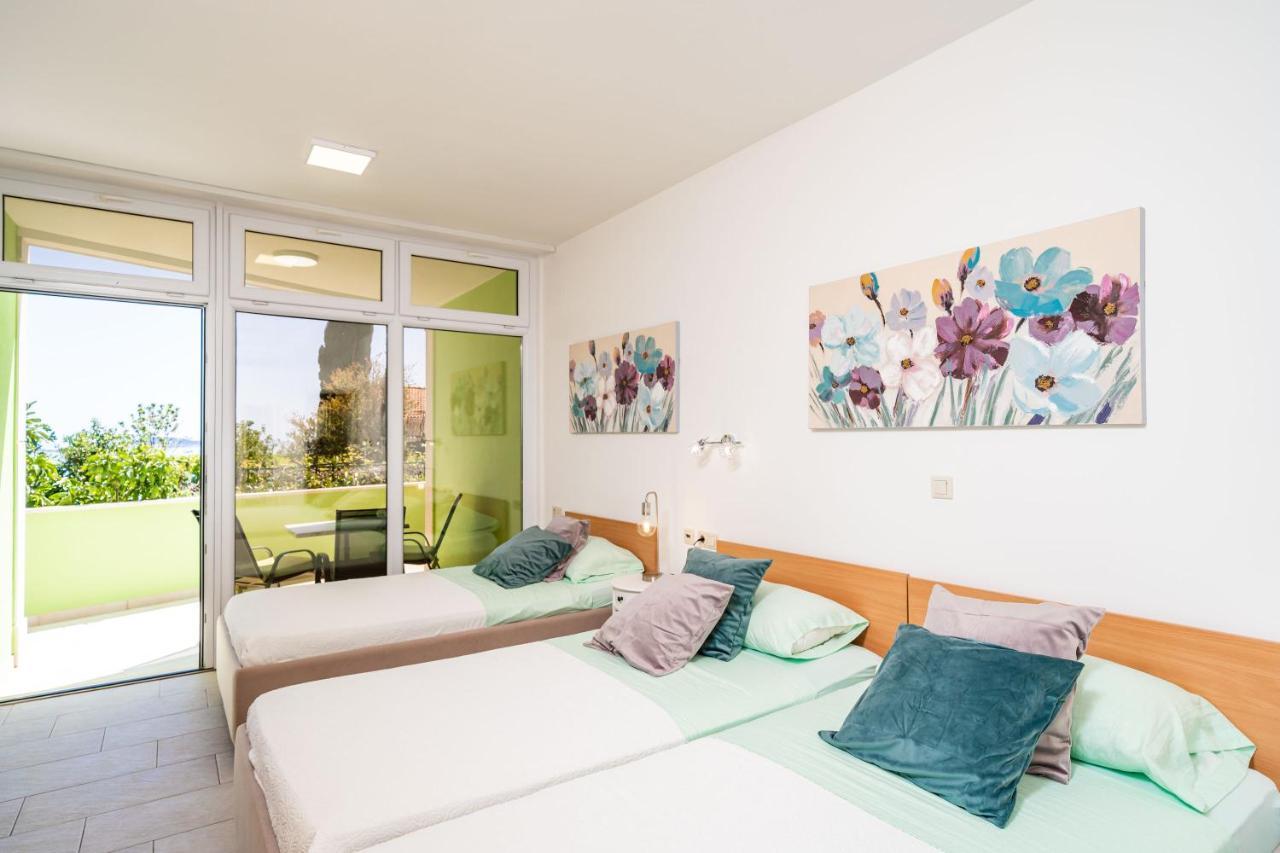 Paradise Apartment *