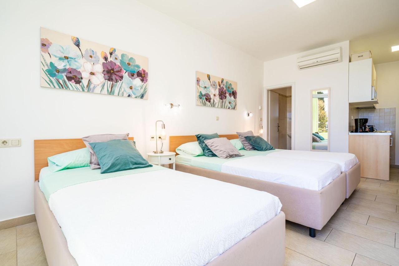 Paradise Apartment *
